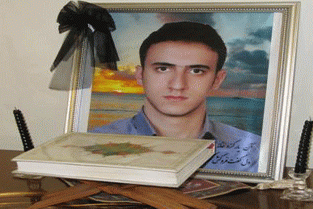 خطاب صریح پدر یکی از جانباختگان حادثه کهریزک به ضدانقلاب خطاب صریح پدر یکی از جانباختگان حادثه کهریزک به ضدانقلاب