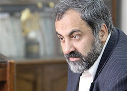 توهم سیاسی از بهشت تا پاستور و ادامه در واشنگتن