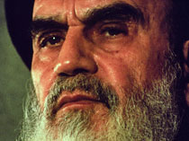 امام خمینی(ره): تمام گرفتاری‌ها و کمبودهای کشور ما، از آمریکاست