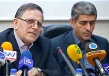 سیف: برداشت ۱.۲ میلیارد دلاری دولت را بی‌خودی بزرگ نکنید