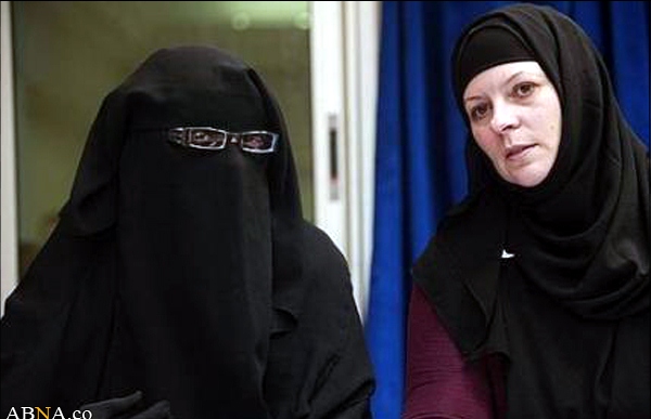 بیعت زن فعال مغربی با رهبر داعش+عکس